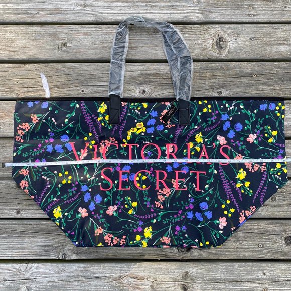Victoria's Secret Floral Weekender Tote Bag - Picture 5 of 13